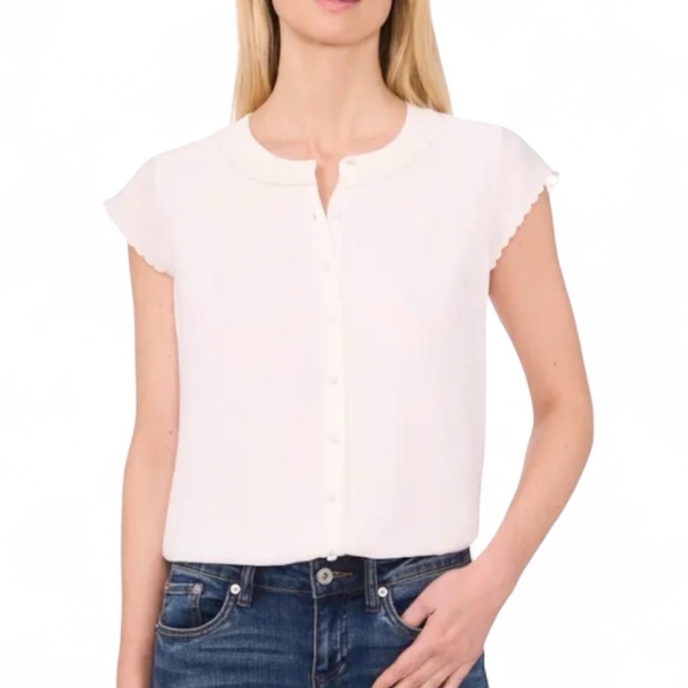 NWT CeCe White Cap Sleeve Button Down Shirt with Peter Pan Collar size M